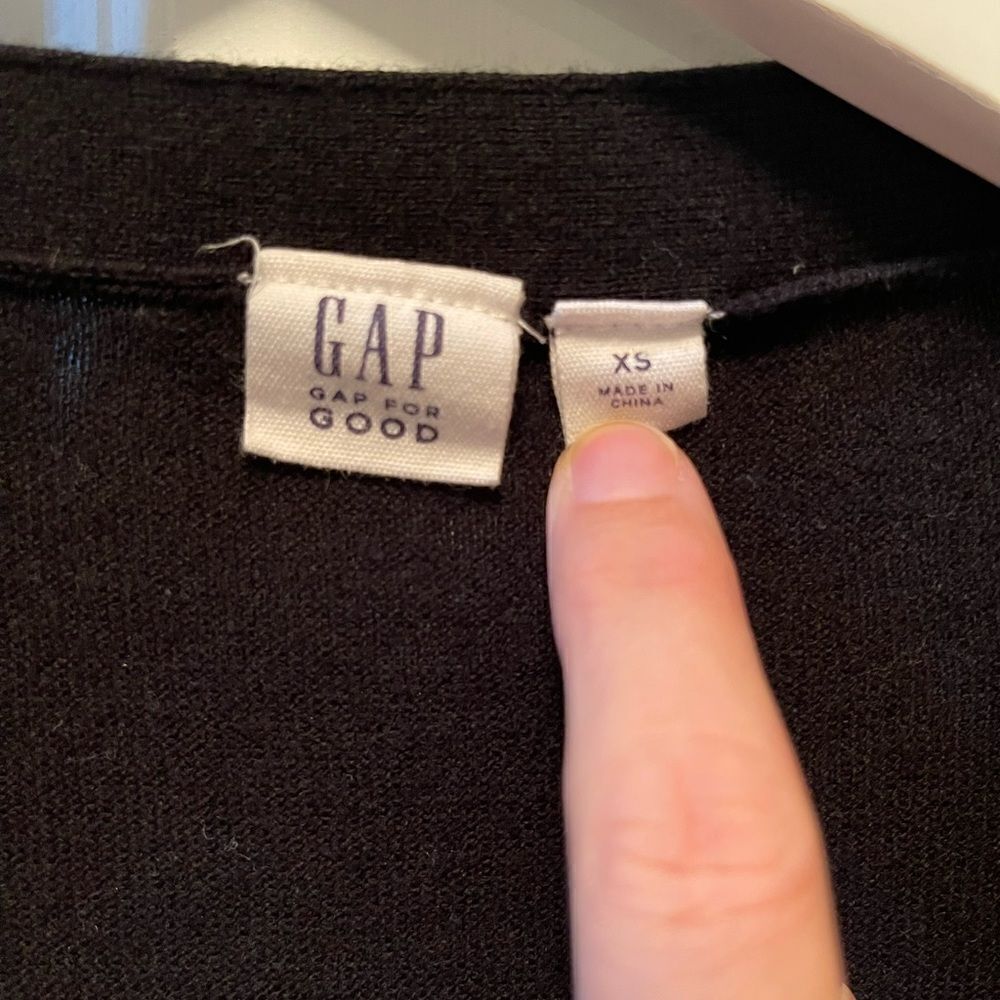 Gap Black V-Neck Button Down Lightweight Sweater … - image 4